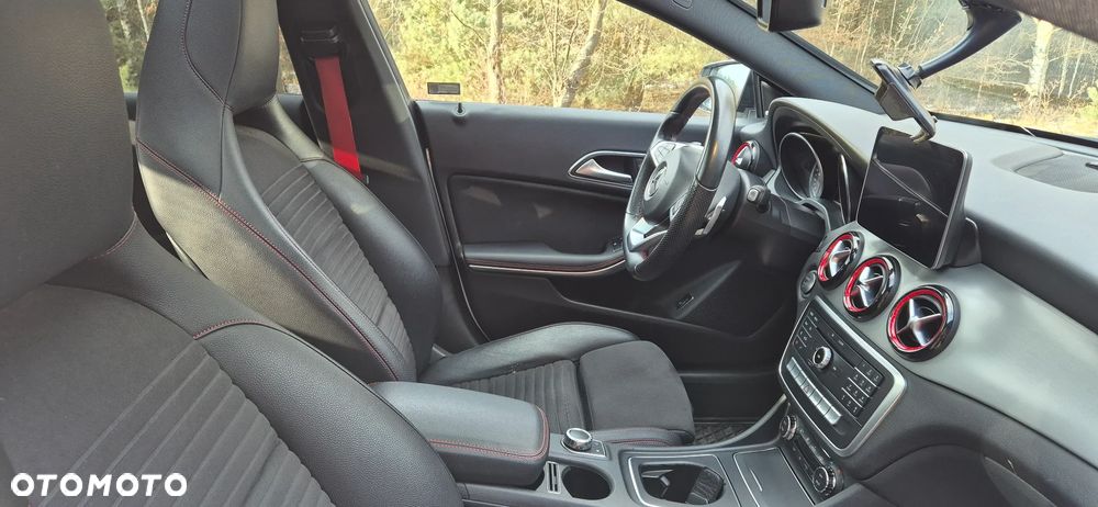 Mercedes-Benz CLA 250 4-Matic Sport - 9