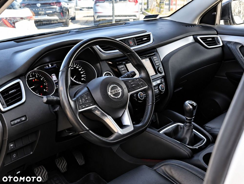 Nissan Qashqai 1.3 DIG-T Tekna - 17