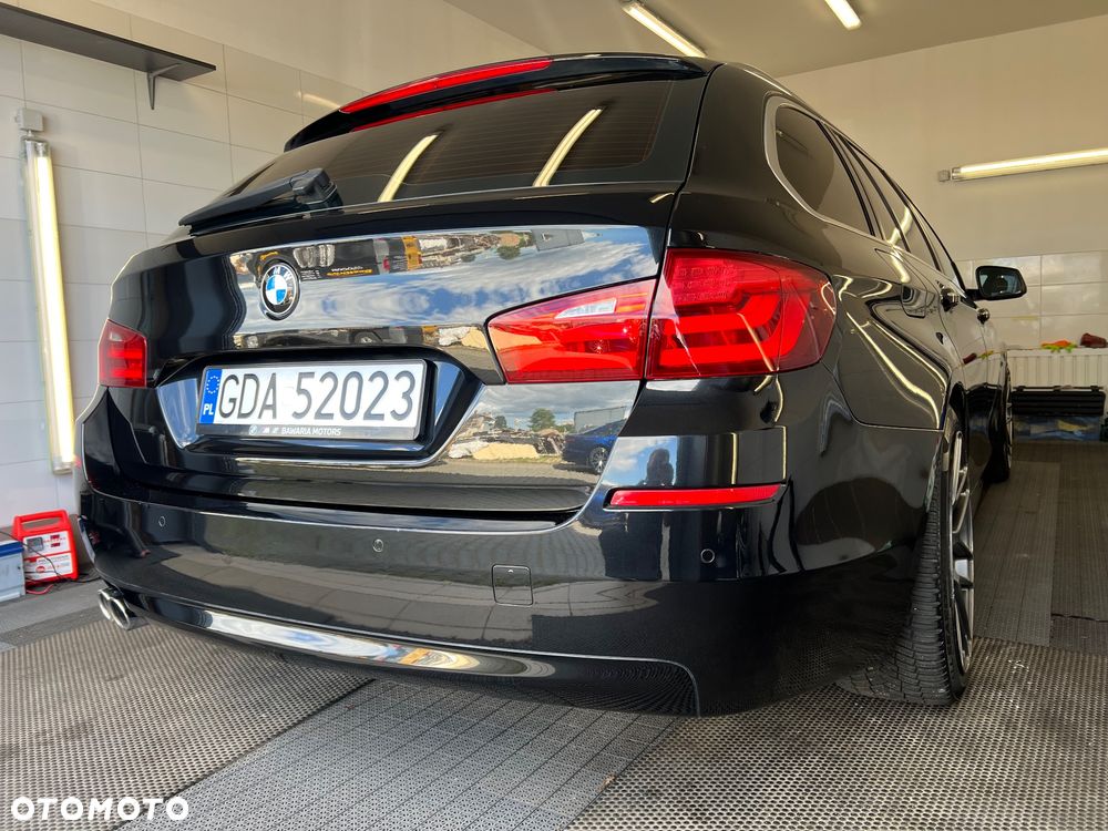 BMW Seria 5 530d xDrive - 15