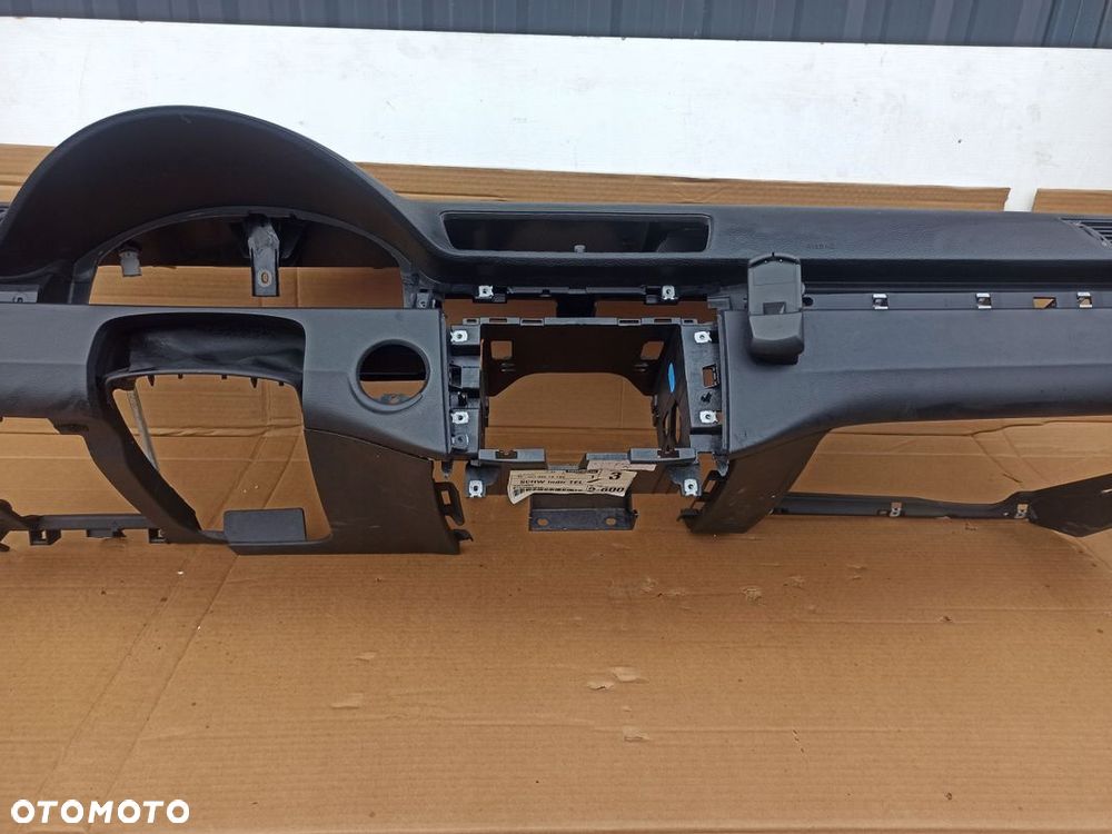 Deska rozdzielcza kokpit konsola VW PASSAT B6 B7 CC Europa - 6