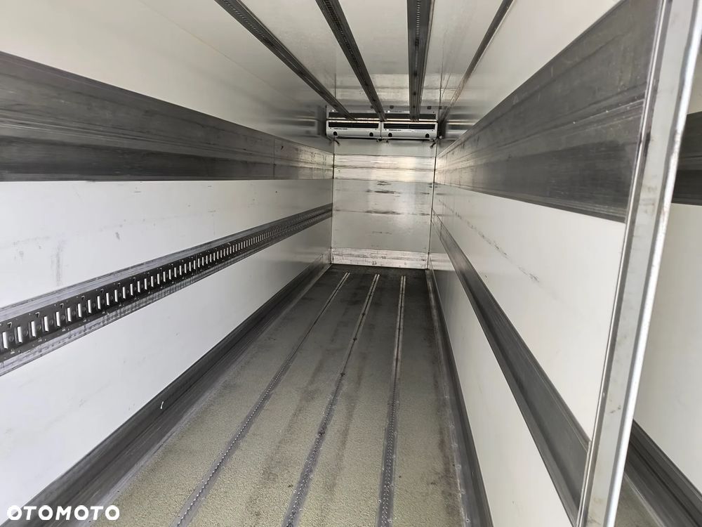Mercedes-Benz Antos 1827 EURO6 - 12