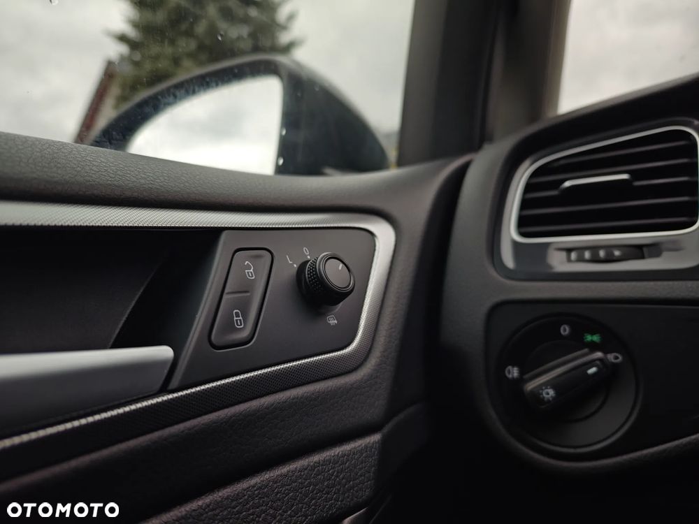 Volkswagen Golf 1.0 TSI (BlueMotion Technology) Trendline - 11