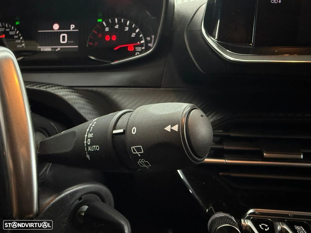 Peugeot 2008 1.5 BlueHDi Active Pack EAT8 - 29