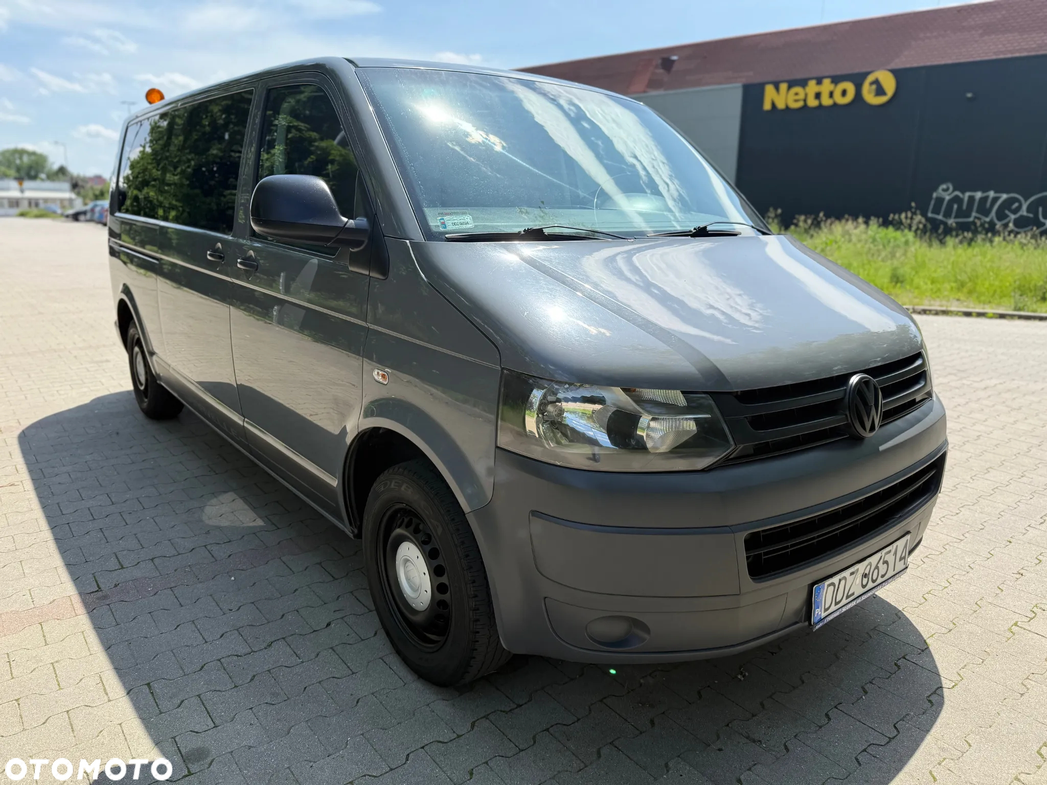 Volkswagen Transporter T5 TDI L2H2 - 2