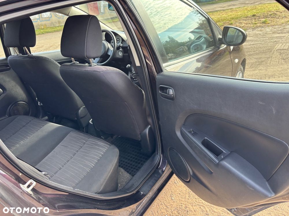 Mazda 2 - 20