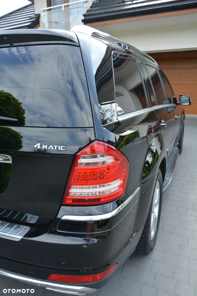 Mercedes-Benz GL 450 4Matic 7G-TRONIC - 8