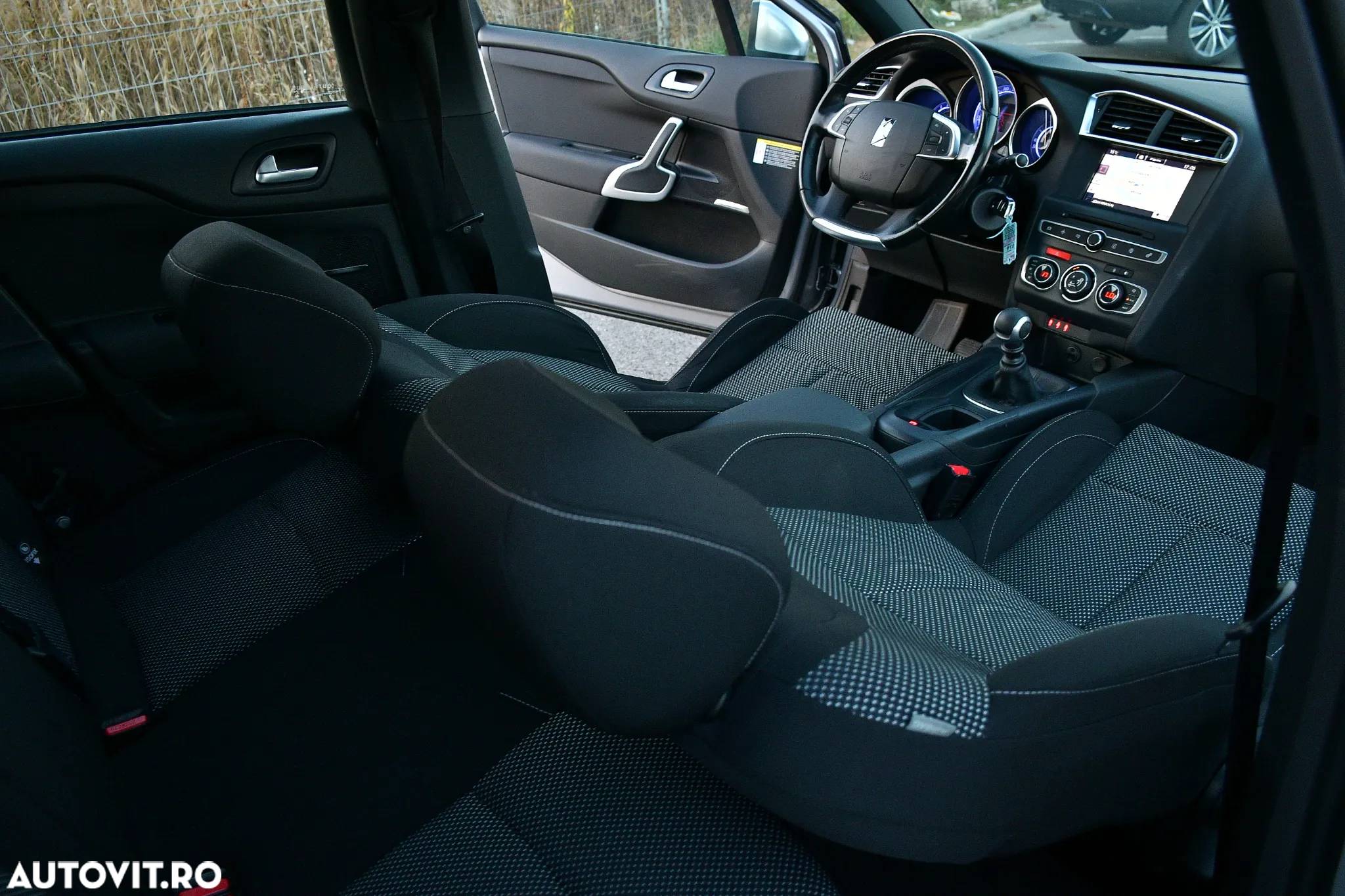 DS Automobiles DS 4 Crossback DS4 BlueHDi S&S BVM6 Sport Chic - 17