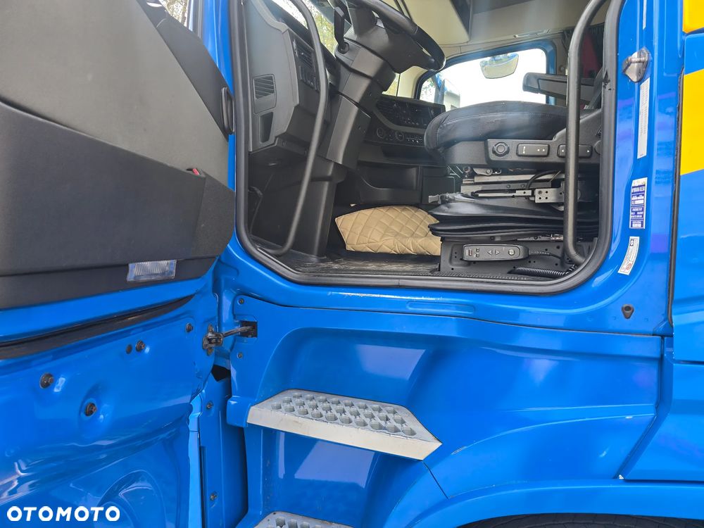 Volvo FH4 Globetrotter - 22