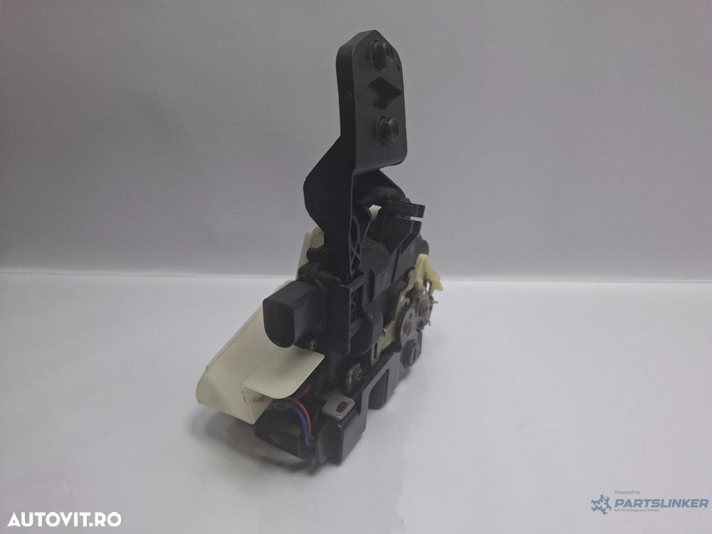 Broasca usa dreapta spate VOLKSWAGEN PASSAT Variant 3B6 2000 - 2005 TDI AVB 3B4839016M - 4