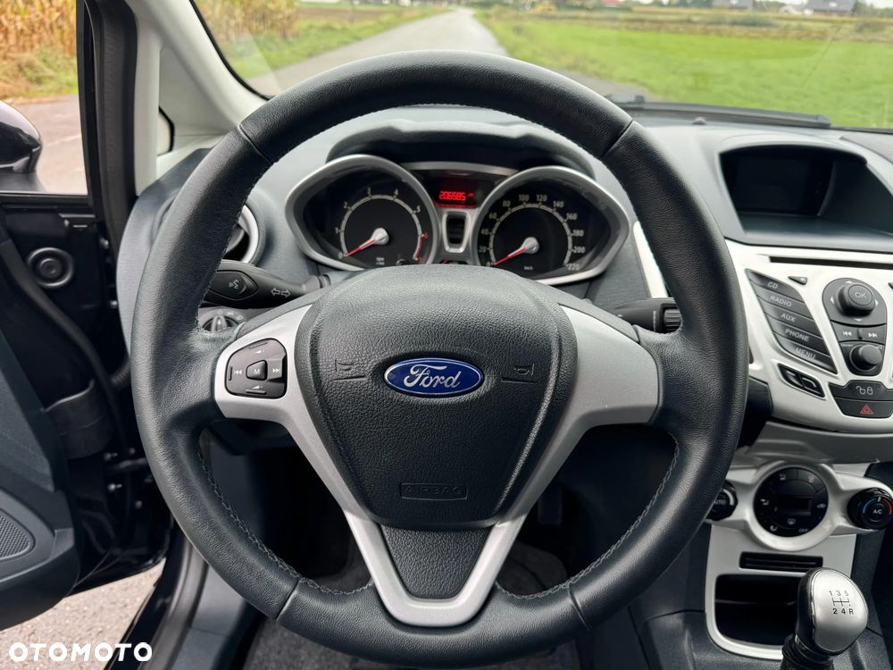 Ford Fiesta 1.4 Trend - 10
