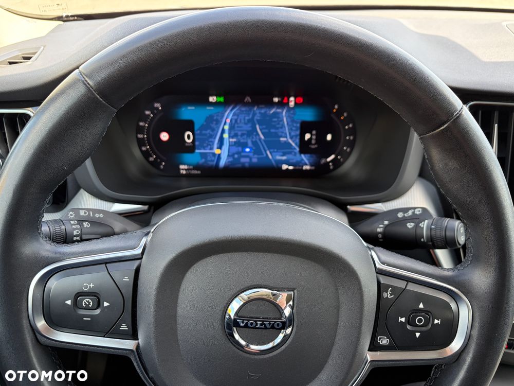 Volvo XC 60 B4 D AWD Core - 13