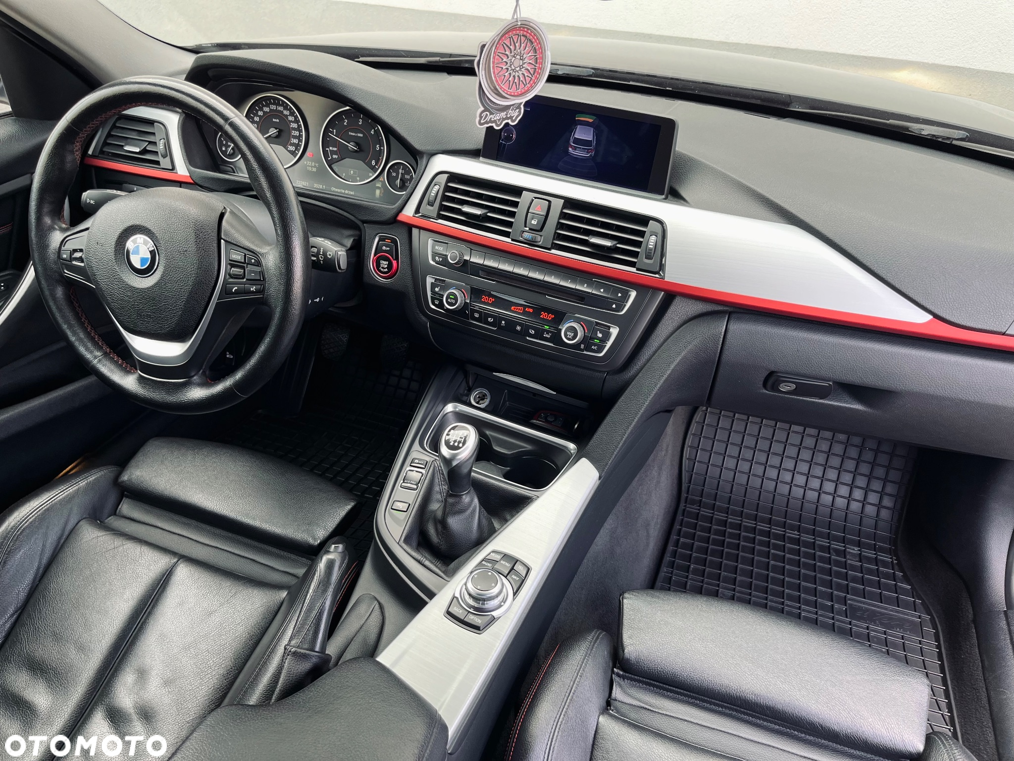 BMW Seria 3 320d Sport Line EU6 - 14