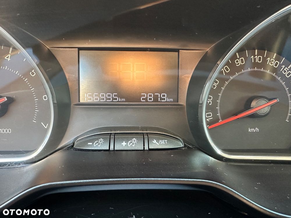 Peugeot 208 1.2 PureTech Active - 7