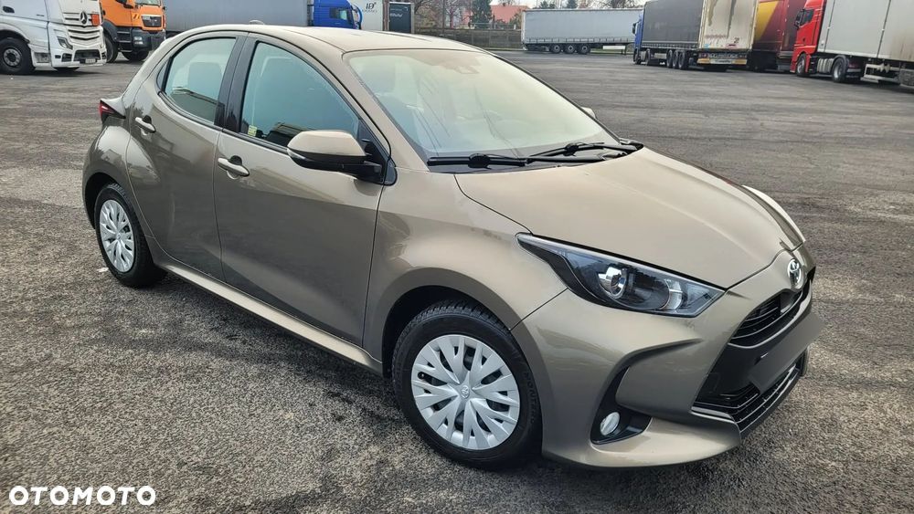 Toyota Yaris 1.5 Comfort - 11