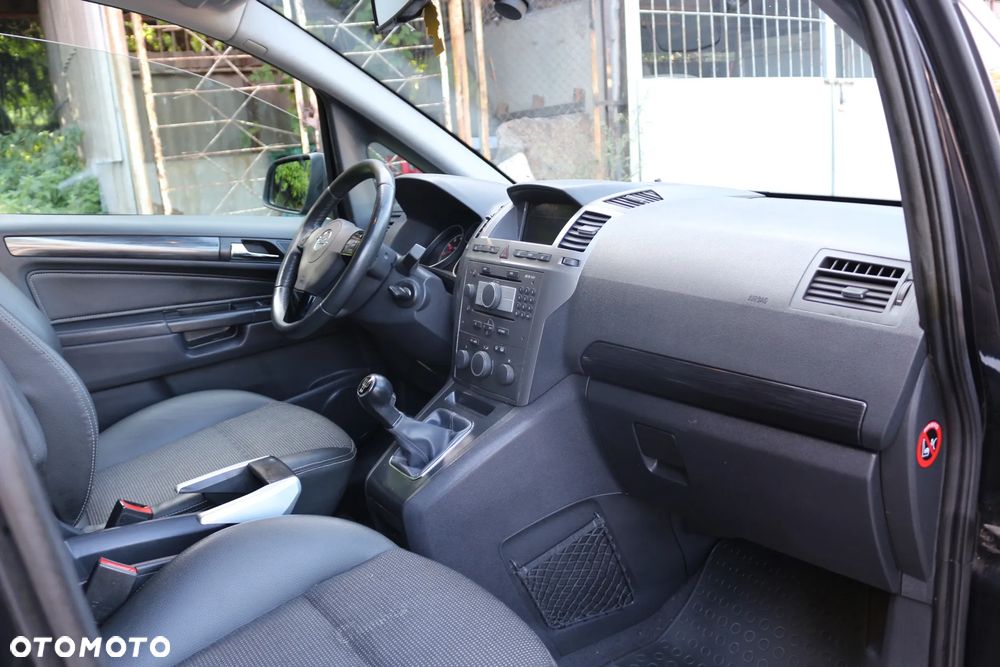 Opel Zafira 1.8 Innovation 110 Jahre - 13