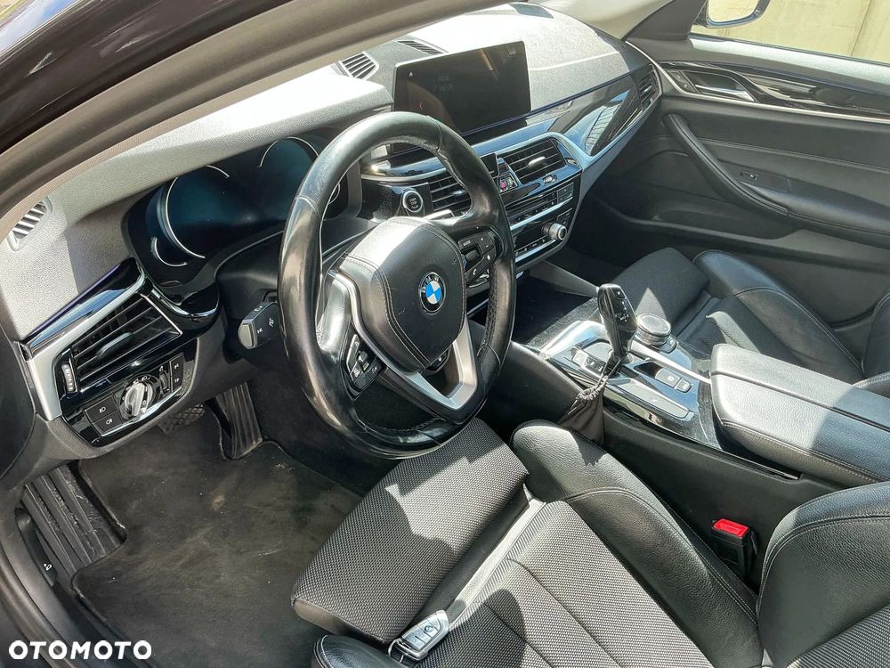 BMW Seria 5 520d - 10