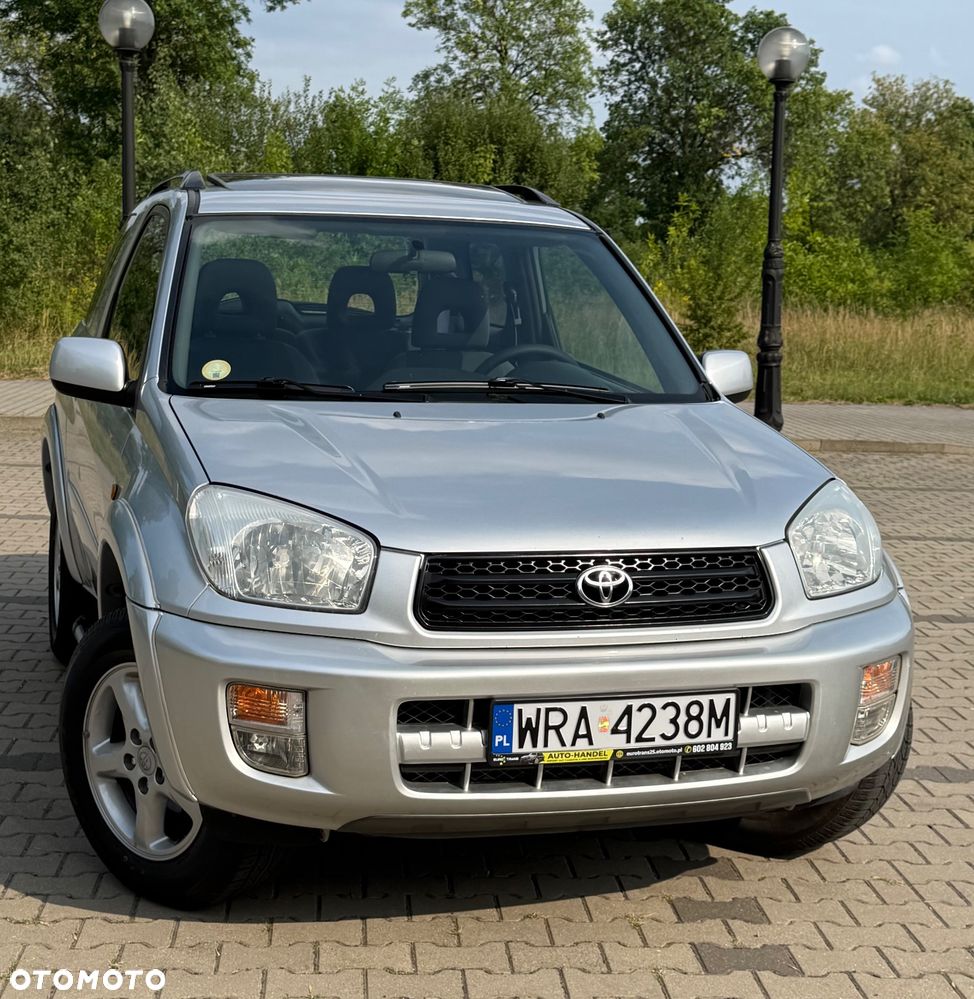 Toyota RAV4 - 3