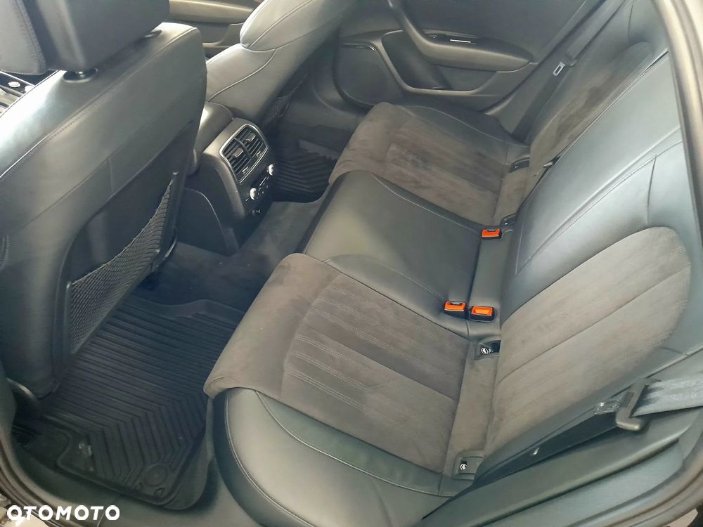 Audi A6 Avant 2.0 TDI Ultra S tronic - 25