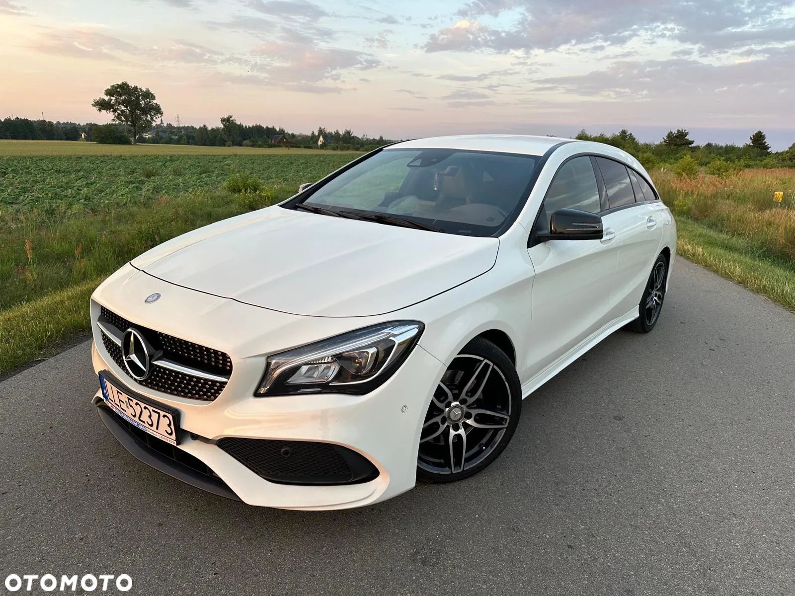 Mercedes-Benz CLA 220 4-Matic AMG Line - 1