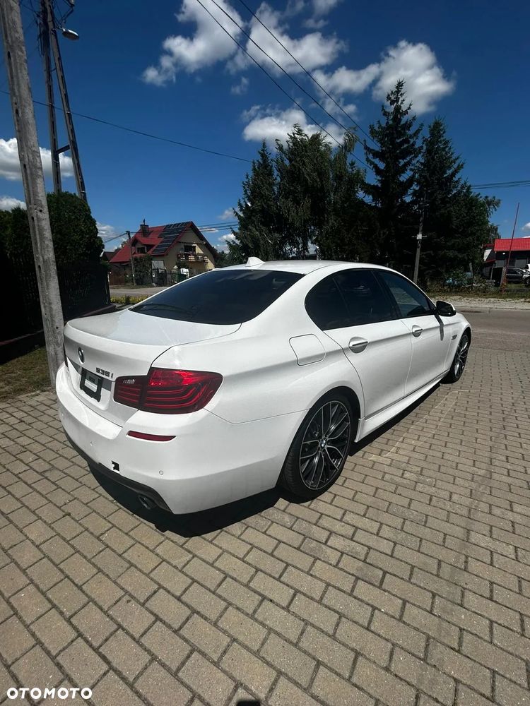 BMW Seria 5 535i Touring Sport-Aut Luxury Line - 35