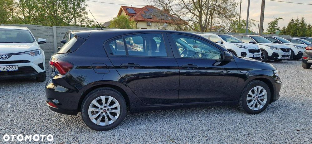 Fiat Tipo - 12