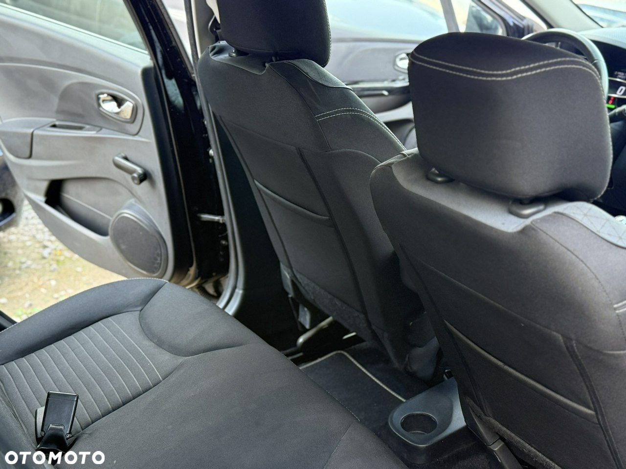 Renault Clio - 24