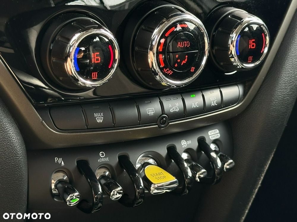 MINI Countryman Cooper S E All4 - 26