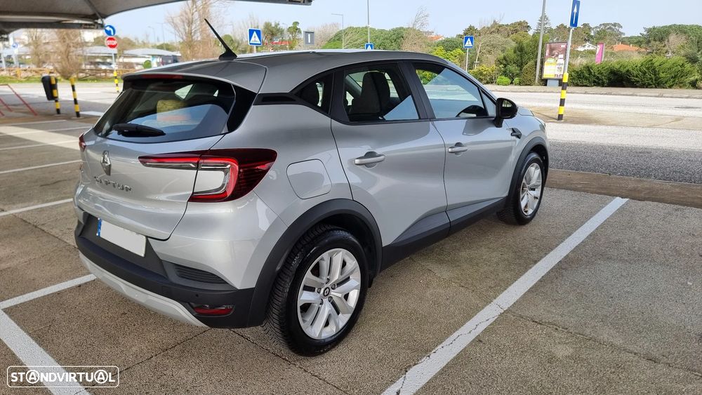 Renault Captur 2022 photo 2