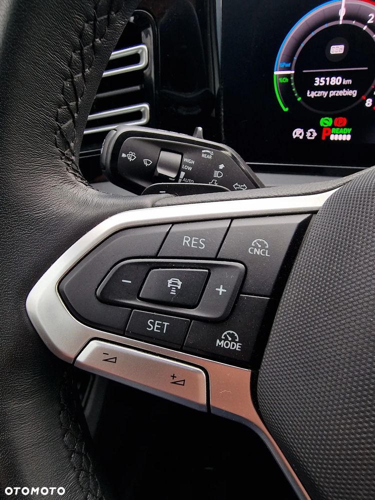Volkswagen Tiguan 1.5 eHybrid PHEV 150kW Elegance DSG - 32