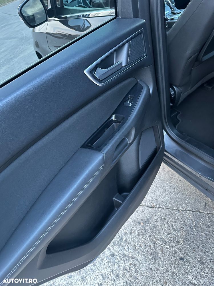 Ford Galaxy 2.0 TDCi Powershift Titanium - 30