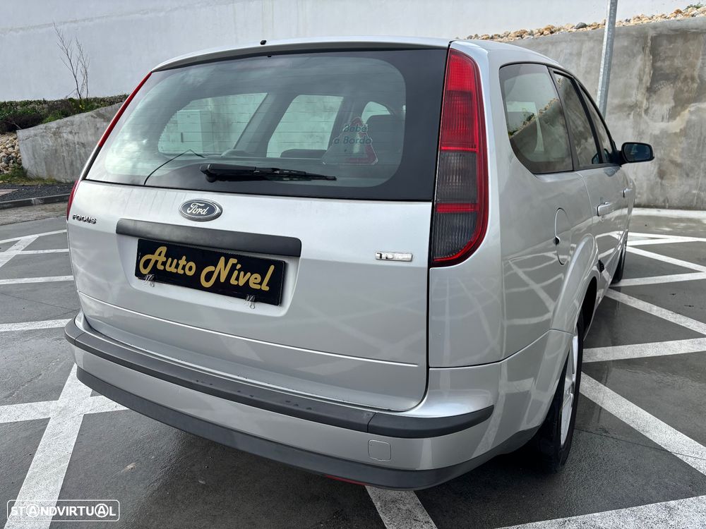 Ford Focus SW 1.6 TDCi Titanium - 12