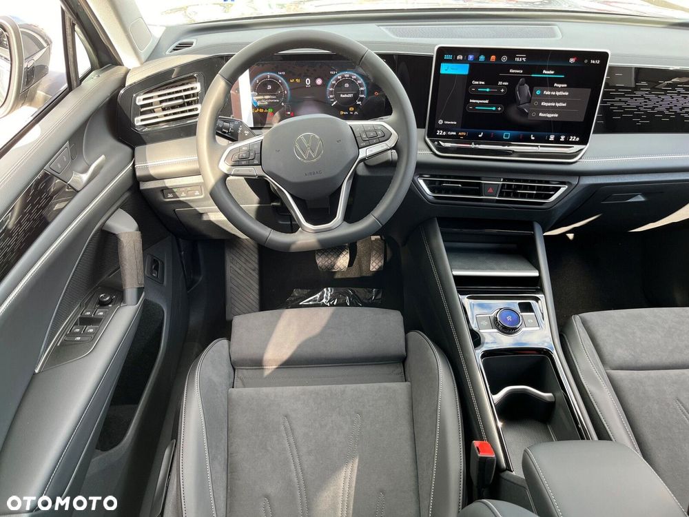 Volkswagen Tiguan - 11