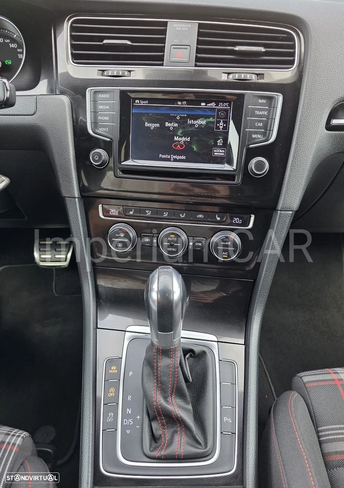 VW Golf GTI Performance BlueMotion DSG - 14