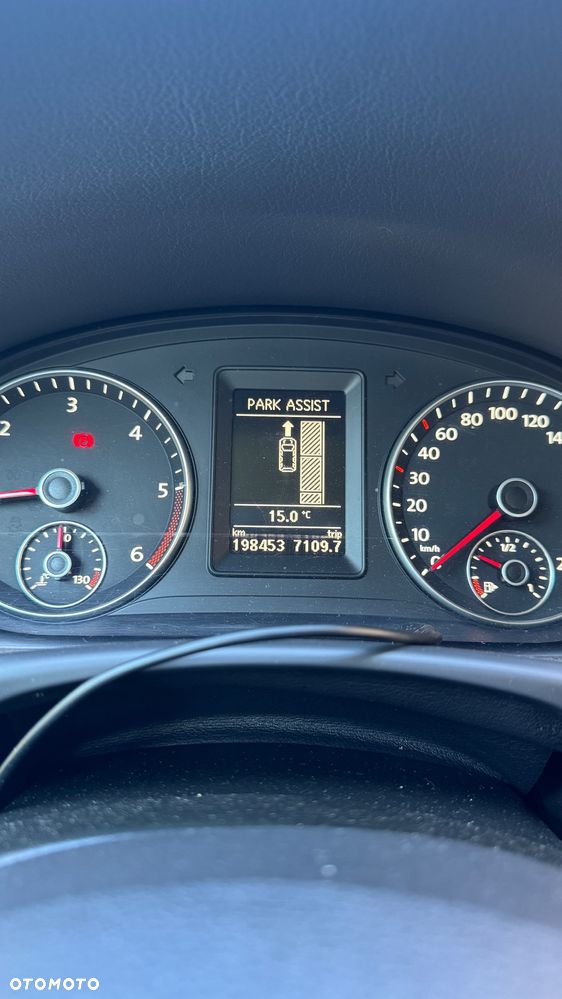 Volkswagen Touran 2.0 TDI DPF STYLE - 14