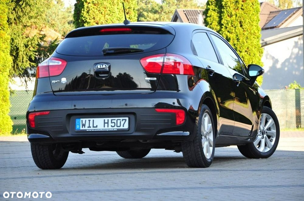 Kia Rio - 16