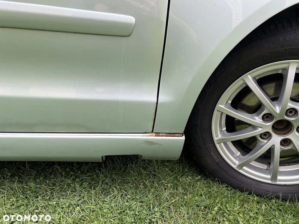 Volkswagen Polo 1.4 TDI DPF BlueMotion - 16