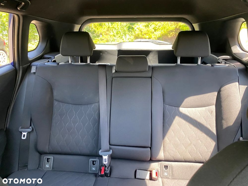 Toyota Corolla Cross - 13