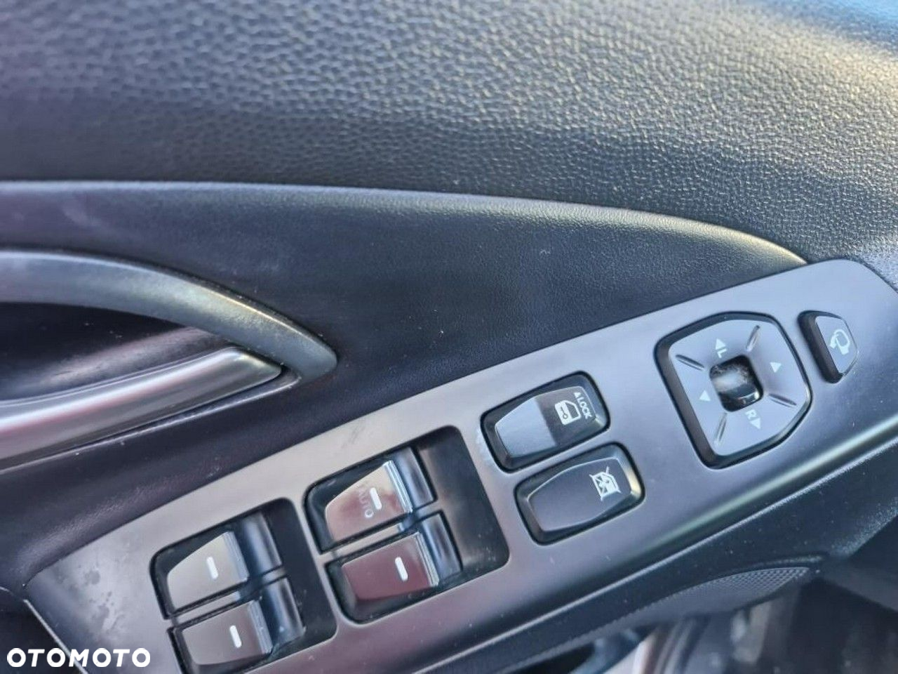 Hyundai ix35 2.0 Premium 2WD - 12
