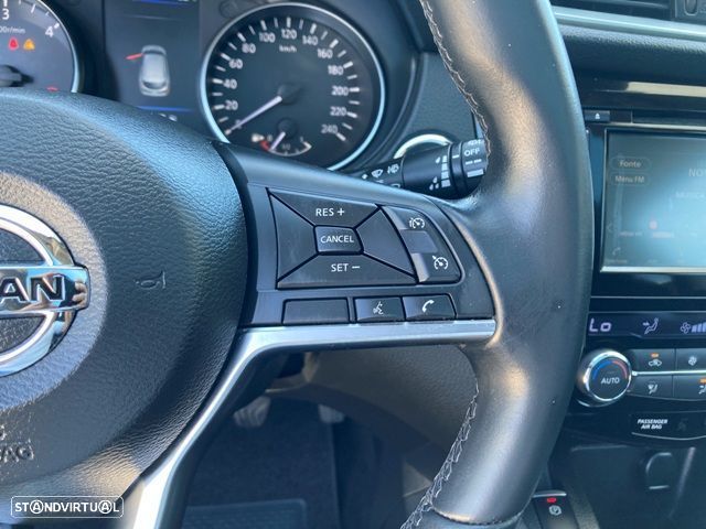 Nissan Qashqai 1.5 dCi N-Connecta - 19