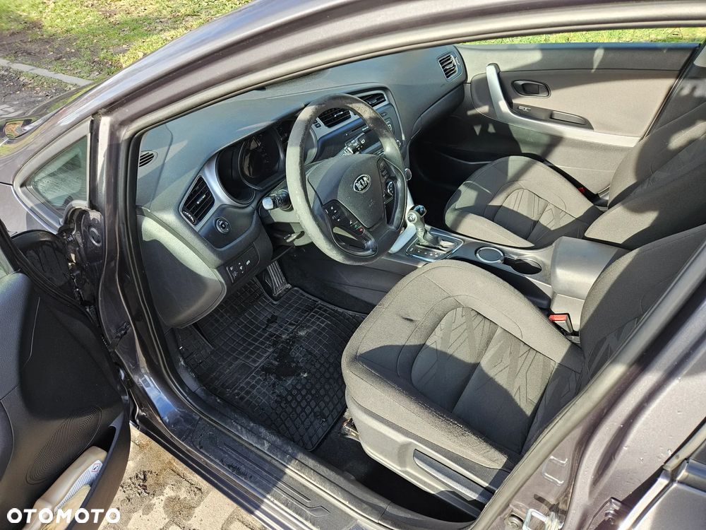 Kia Ceed 1.6 CRDi M - 9