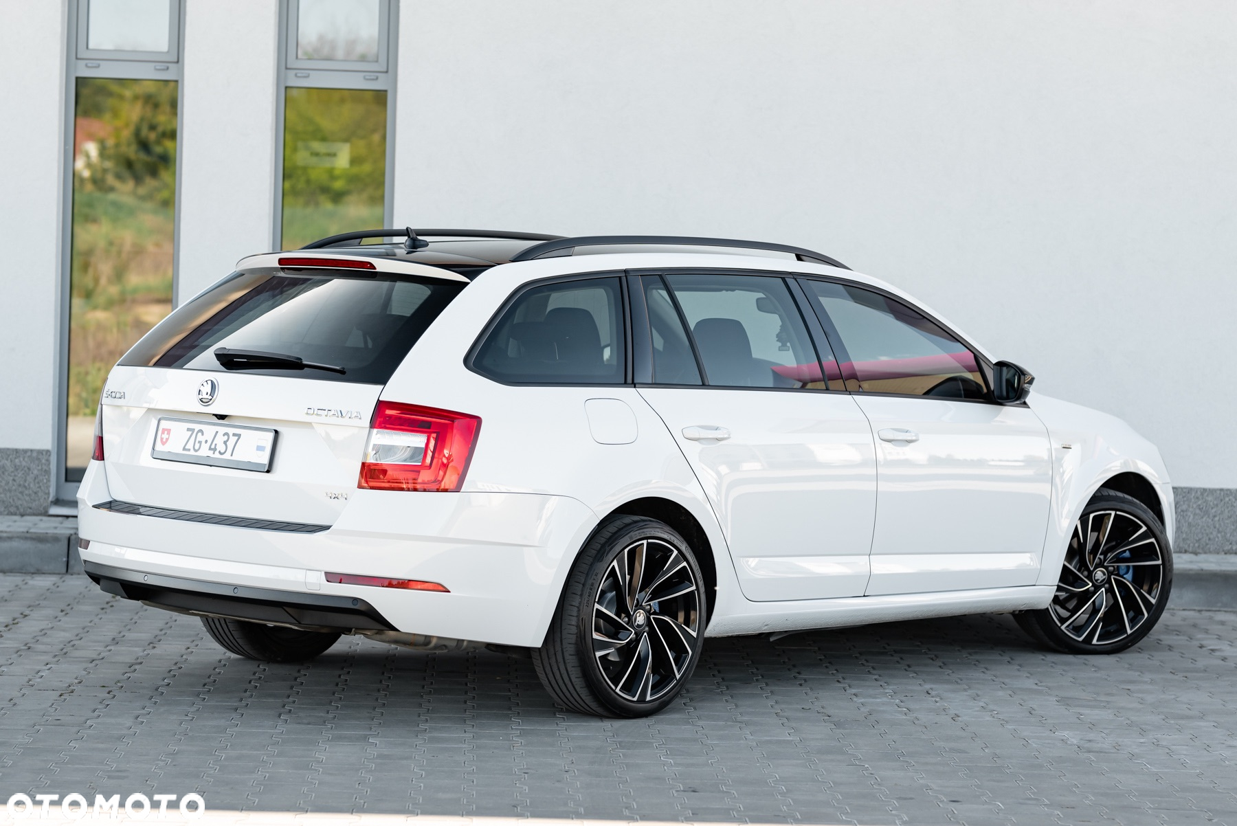 Skoda Octavia 2.0 TSI 4x4 Style DSG - 3