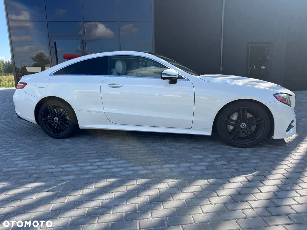Mercedes-Benz Klasa E 400 4-Matic 9G-TRONIC - 8