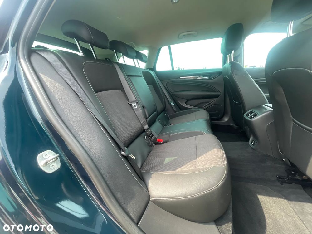Opel Insignia - 14