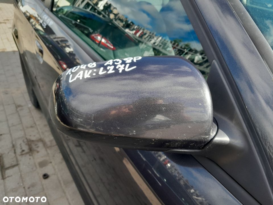 LUSTERKO PRAWE AUDI A3 8P KOLOR: LZ7L - 2