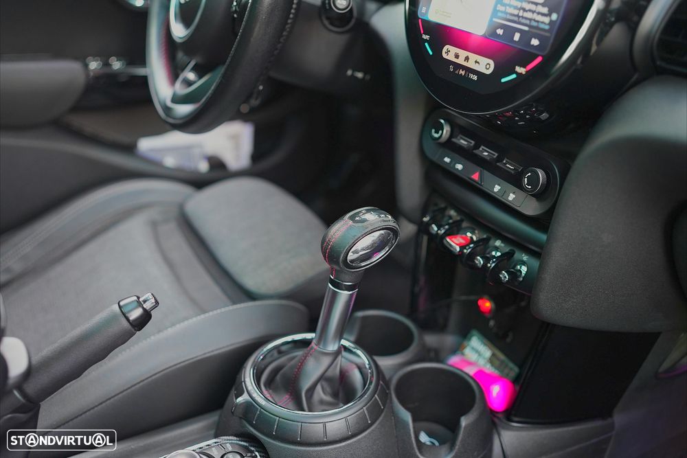 MINI 5 Portas Cooper S Aut. - 10