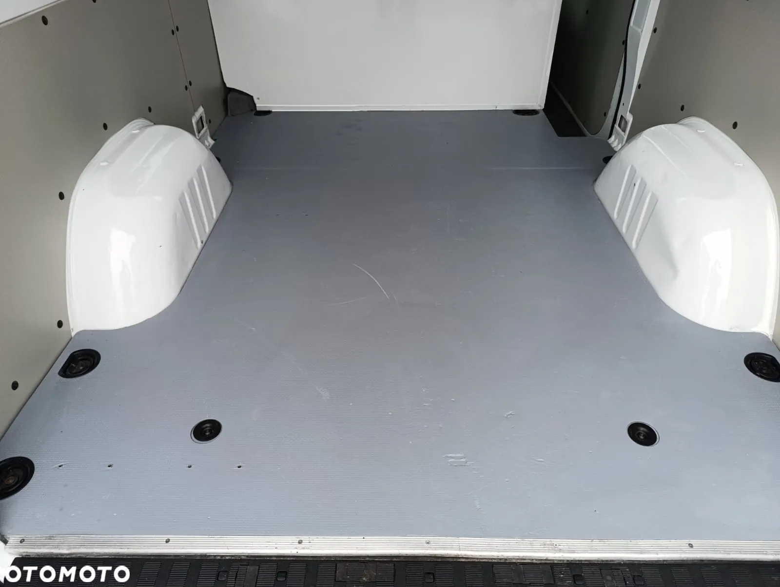 Mercedes-Benz Sprinter - 18