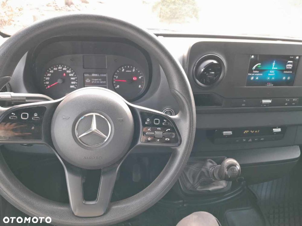 Mercedes-Benz Sprinter - 7