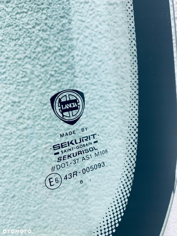 Szyba czołowa NOWA LANCIA DERA DELTA III 1990-1999 - 3