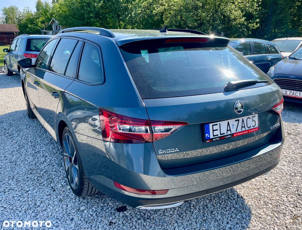 Skoda Superb 2.0 TDI DSG Sportline - 9