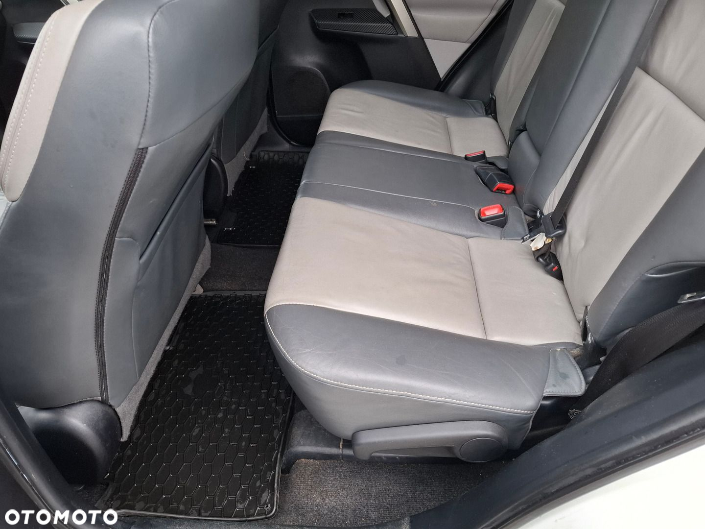 Toyota RAV4 2.2 D-CAT Prestige - 18